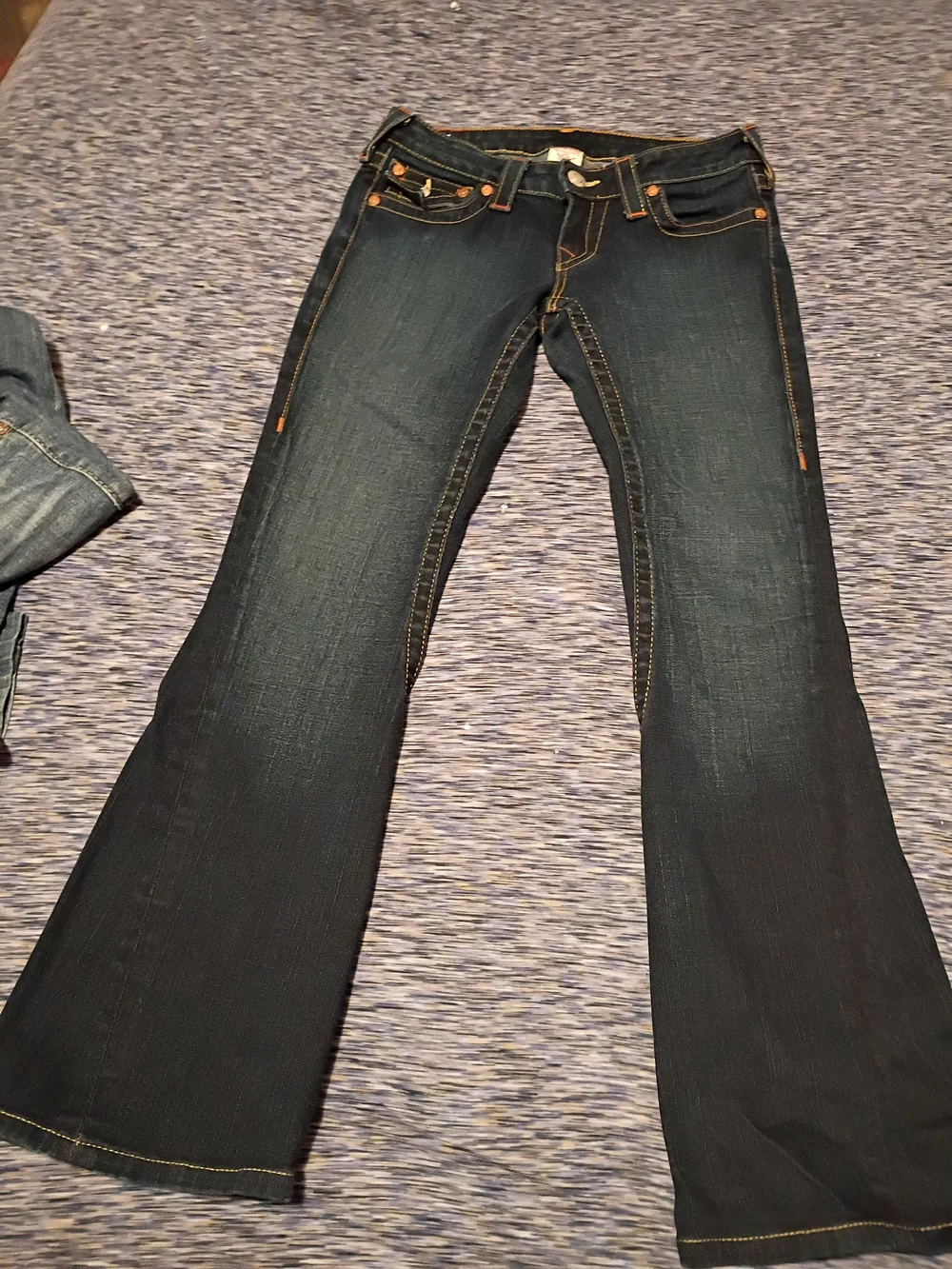 (2)-TRUE RELIGION JEANS